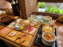 -银米·云南传统过桥米线(双廊黑金冠店)