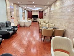 -襄阳富力皇冠假日酒店 · 大堂酒廊