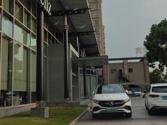 -上海星瀚奔驰4S店(红柳路店)