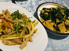 -巴扎美食·新疆菜·西域歌舞表演餐厅(新疆大厦店)