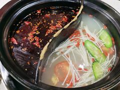 鸳鸯锅-钢管厂歆瑞源油卤串串香(春熙路太古里店)