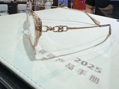 -三叶眼镜城批发市场(上海火车站店)