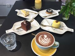 -UNI UNI(环亚凯瑟琳店)