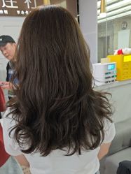 -镁连社·美联社