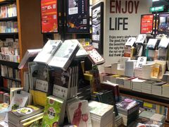 -西西弗书店&矢量咖啡(凯德晶萃广场店)