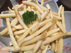 -Lia Cafe Bar Restaurant松山咖啡屋