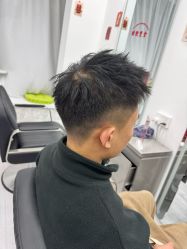 -LILI·HAIR SALON理理造型