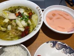-渝是乎酸菜鱼·川渝小炒(新世界百货望京店)