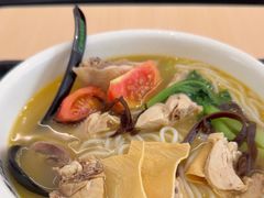 -蒙自源米线大王(东站店)