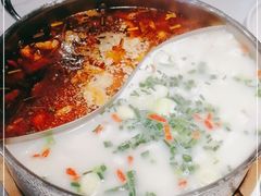 -德林酸菜鱼火锅(南丹店)