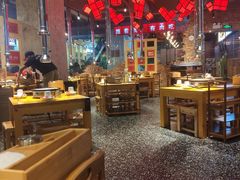 大堂-么肆烤肉·中式自助·烤肉大排档(街道口季佳PAI店)