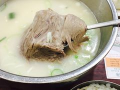 牛肉雪浓汤-神仙雪浓汤(明洞店)
