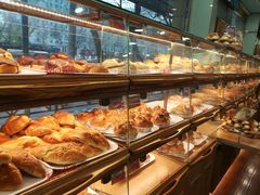 面包甜点陈列柜-新侨三宝乐面包店(崇文门店)