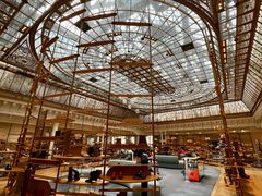 -乐蓬马歇百货公司(Rive Gauche)