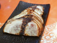 香酱热肘子-傅记酱肉