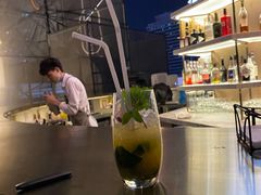 -The ROOF (通盈中心店)