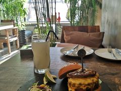 -HIGH FIVE哈福手工汉堡(桂林路店)