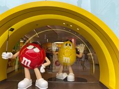 -m豆巧克力世界(上海世茂广场店)