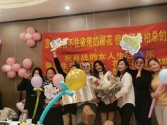 -天外天美食广场(哈尔滨路店)