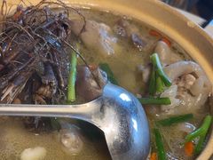 -头上红煨盐鸡·非遗院子餐厅