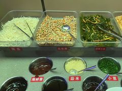 自助调料区-佰人王串串香火锅(洋珠巷店)