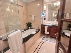 -广州富力丽思卡尔顿酒店