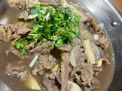 -大众跷脚牛肉馆·非遗传承单位(峨眉山店)