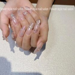 -花系美·美甲美睫精品店