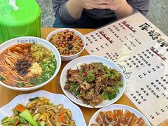 -萍姨抻面馆·鸡架冒菜(清湖店)