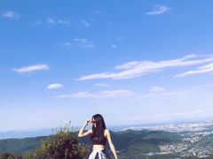 -鬼笑石后山停车场