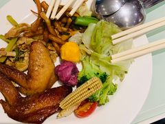 -六合夜市