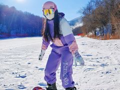 -亚布力新体委滑雪场