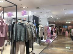-百盛(万象城店)