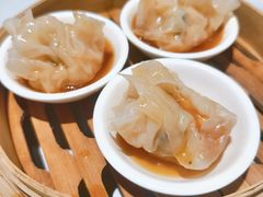 鲍鱼捞汁燕皮虾饺皇-喜势点·糖沙翁手工茶点·本地人茶居(永庆坊店)