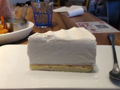 初恋牛乳雪域（蛋糕冰淇淋）-必胜客(威高广场店)