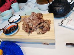 -巷子里小酒馆(繁荣路店)