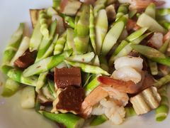 -巧克力渔家.小船海鲜胶东菜(三浴场店)