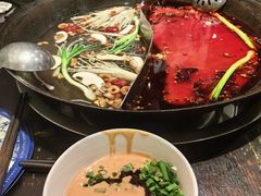 -周小明火锅(黑金冠社区店)