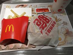 麦辣鸡腿堡-麦当劳(万达广场店)