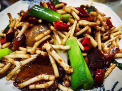 折耳根腊肉-阿婉贵州苗家酸汤鱼(梅林店)