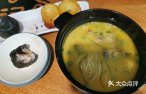 Golden Soup Milk Duck Blood Noodle Soup