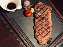-恰餐厅及酒吧 CHAR Bar & Grill (北京丽都皇冠假日店)