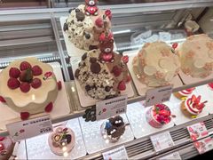 -花花卷卷·鲜食蛋糕(静安久光百货店)