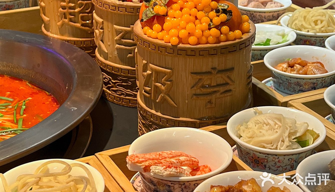 南京也有整桌盖碗菜火锅了！好吃不贵！·