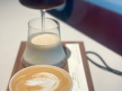 -Dogi&kiki Coffee(中心商务大厦店)