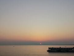 -巴陵广场