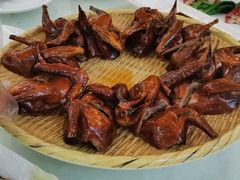 烤乳鸽-东江海辉酒楼·公司团建·商务宴请·生日宴(宝安店)