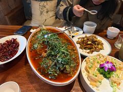 -泡桐树孙二娘私房菜