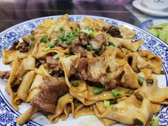 -壹阁胡羊焖饼(特色小吃街店)