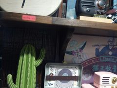 -良友书坊(安徽路店)